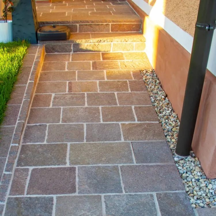Terrasse: So schaffen Sie einen gemütlichen und einladenden Außenbereich für Entspannung und Unterhaltung